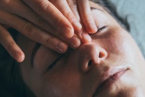 Réflexologie - massage du visage